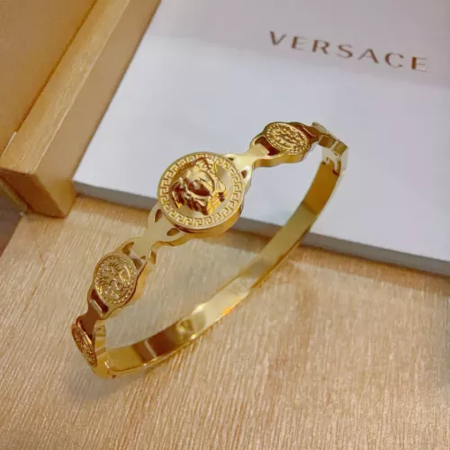 Versace Bracelets #1390105 $42.00 USD, Wholesale Replica Versace Bracelets