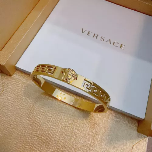 Versace Bracelets #1390108 $42.00 USD, Wholesale Replica Versace Bracelets