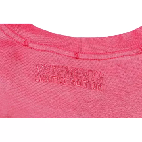 Replica VETEMENTS T-Shirts Short Sleeved For Unisex #1390234 $40.00 USD for Wholesale