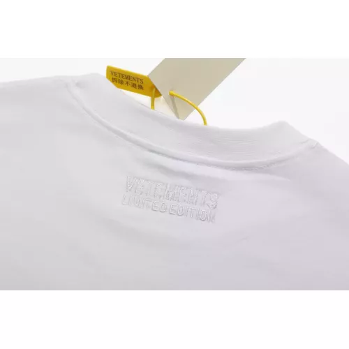 Replica VETEMENTS T-Shirts Short Sleeved For Unisex #1390274 $36.00 USD for Wholesale