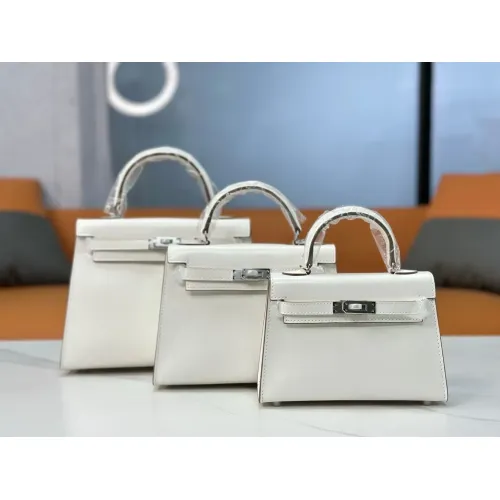 Hermes AAA Quality Handbags For Women #1392588 $96.00 USD, Wholesale Replica Hermes AAA Quality Handbags