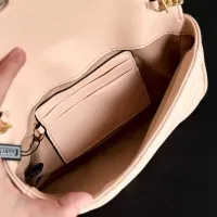 $80.00 USD Gucci AAA Quality Messenger Bags For Women #1382095