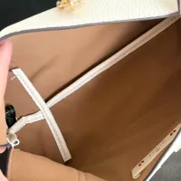 $76.00 USD Gucci AAA Quality Handbags For Women #1382165