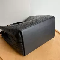 $98.00 USD Gucci AAA Quality Messenger Bags For Women #1384155