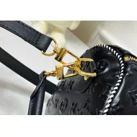 $76.00 USD Louis Vuitton AAA Quality Handbags For Women #1384222