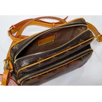 $68.00 USD Louis Vuitton AAA Quality Messenger Bags For Women #1384255