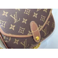 $68.00 USD Louis Vuitton AAA Quality Messenger Bags For Women #1384258