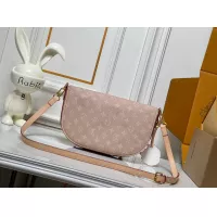 $72.00 USD Louis Vuitton AAA Quality Messenger Bags For Women #1384305