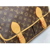 $72.00 USD Louis Vuitton AAA Quality Messenger Bags For Unisex #1384307