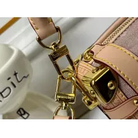 $76.00 USD Louis Vuitton AAA Quality Messenger Bags For Women #1384328