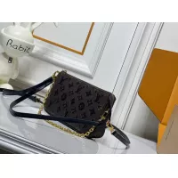 $72.00 USD Louis Vuitton AAA Quality Messenger Bags For Women #1384448