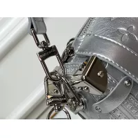 $76.00 USD Louis Vuitton AAA Quality Messenger Bags For Women #1384459