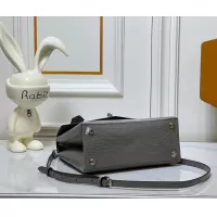 $72.00 USD Louis Vuitton AAA Quality Messenger Bags For Women #1384511