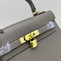 $92.00 USD Hermes AAA Quality Handbags For Women #1384814