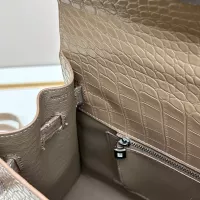 $96.00 USD Hermes AAA Quality Handbags For Women #1384845