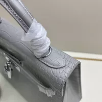 $96.00 USD Hermes AAA Quality Handbags For Women #1384850