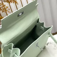 $88.00 USD Hermes AAA Quality Handbags For Women #1384878