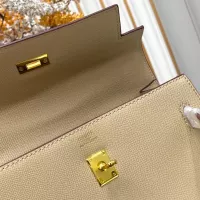 $88.00 USD Hermes AAA Quality Handbags For Women #1384895