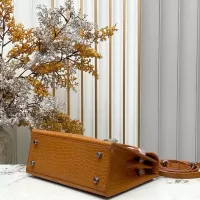 $92.00 USD Hermes AAA Quality Handbags For Women #1385035