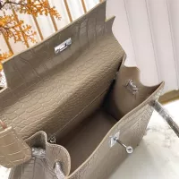 $92.00 USD Hermes AAA Quality Handbags For Women #1385039