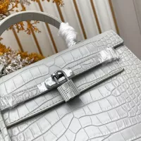 $92.00 USD Hermes AAA Quality Handbags For Women #1385040