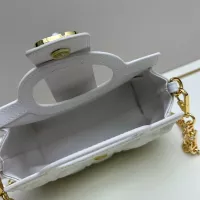 $88.00 USD Christian Dior AAA Quality Messenger Bags For Women #1385573