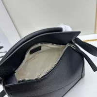 $145.00 USD LOEWE AAA Quality Messenger Bags For Women #1385668