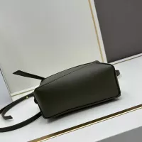 $122.00 USD LOEWE AAA Quality Messenger Bags For Women #1385675