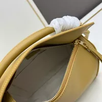 $145.00 USD LOEWE AAA Quality Messenger Bags For Women #1385690