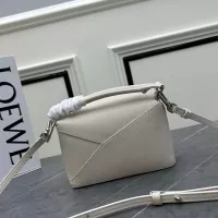 $122.00 USD LOEWE AAA Quality Messenger Bags For Women #1385731