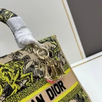 $115.00 USD Christian Dior AAA Quality Handbags For Women #1386151