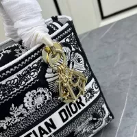 $115.00 USD Christian Dior AAA Quality Handbags For Women #1386175