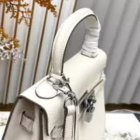 $92.00 USD Hermes AAA Quality Handbags For Women #1386445