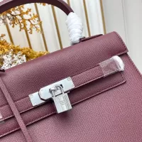 $82.00 USD Hermes AAA Quality Handbags For Women #1386483