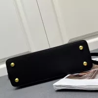 $108.00 USD Louis Vuitton AAA Quality Handbags For Women #1386591