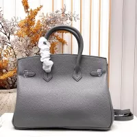 $92.00 USD Hermes AAA Quality Handbags For Women #1387356