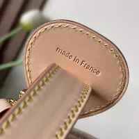 $172.00 USD Louis Vuitton AAA Quality Messenger Bags For Women #1387694