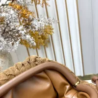 $100.00 USD Bottega Veneta BV AAA Quality Messenger Bags For Women #1388013