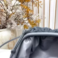 $112.00 USD Bottega Veneta BV AAA Quality Messenger Bags For Women #1388023