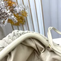 $100.00 USD Bottega Veneta BV AAA Quality Messenger Bags For Women #1388029