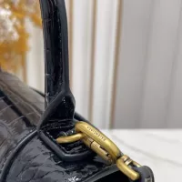 $182.00 USD Christian Dior AAA Quality Handbags For Women #1388229