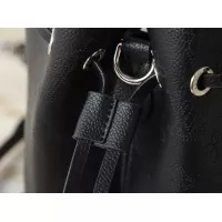 $68.00 USD Louis Vuitton AAA Quality Handbags For Women #1388430