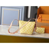 $56.00 USD Louis Vuitton Messenger Bags For Women #1388541
