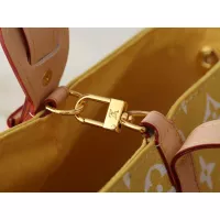 $56.00 USD Louis Vuitton Messenger Bags For Women #1388541