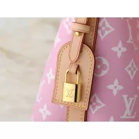 $56.00 USD Louis Vuitton Messenger Bags For Women #1388542
