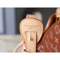 $56.00 USD Louis Vuitton Messenger Bags For Women #1388543