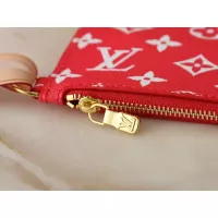 $56.00 USD Louis Vuitton Messenger Bags For Women #1388544