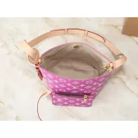 $56.00 USD Louis Vuitton Messenger Bags For Women #1388545