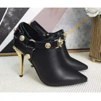 $92.00 USD Versace Boots For Women #1388589