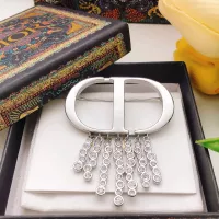 $32.00 USD Christian Dior Brooches For Women #1388601